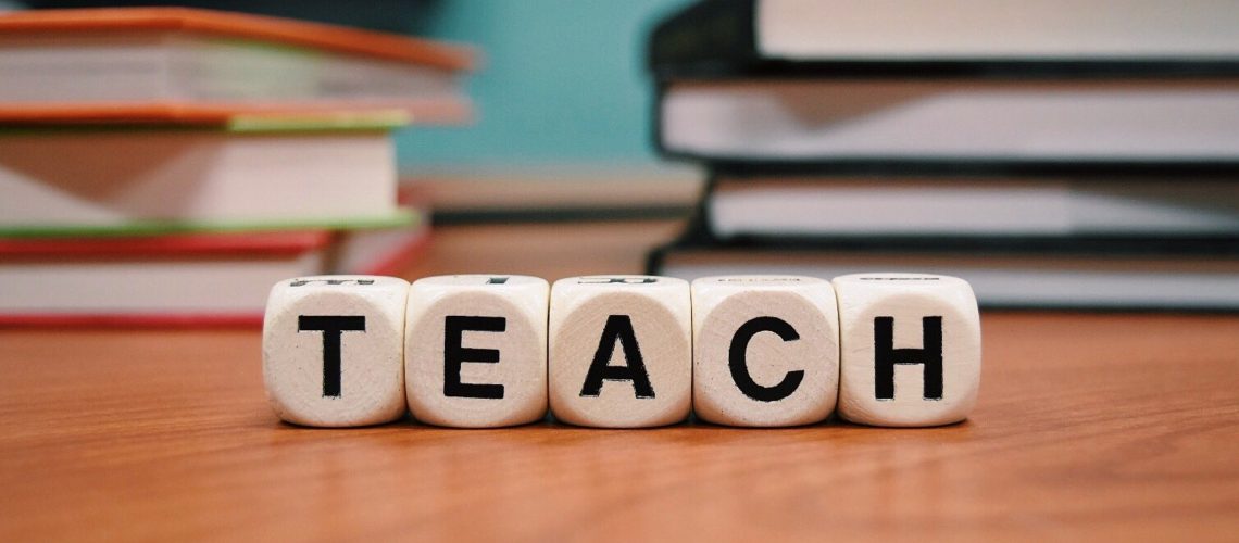 teach-1968076_1920